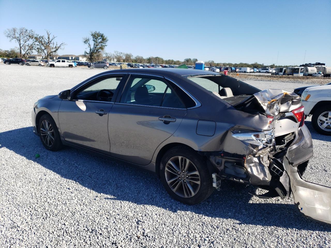 2017 TOYOTA CAMRY LE - Фото 2