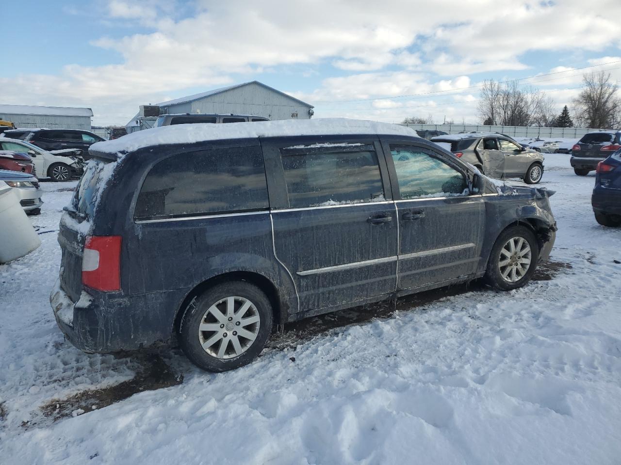2014 CHRYSLER TOWN & COU - Image 3