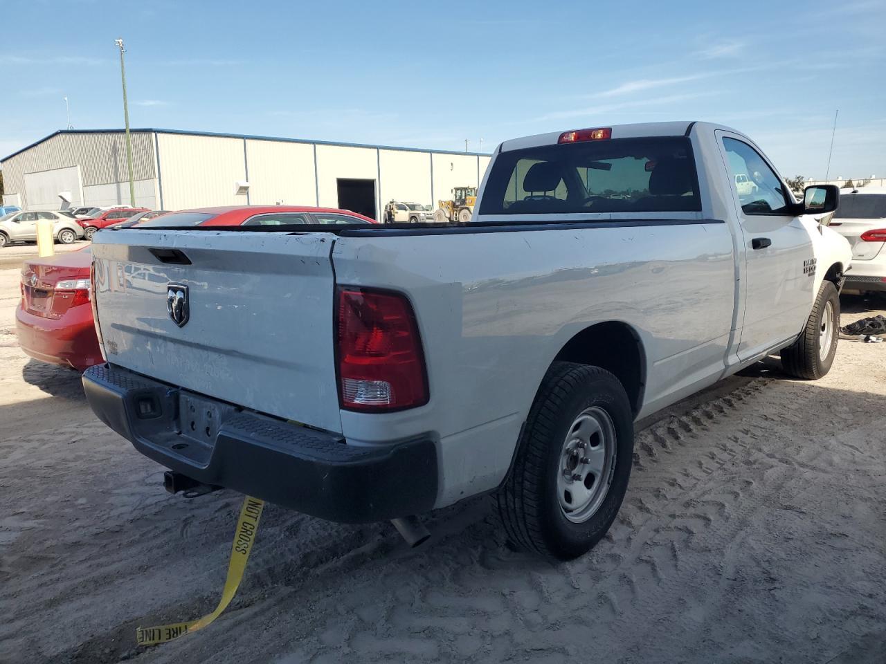 2019 RAM 1500 CLASS - Фото 3