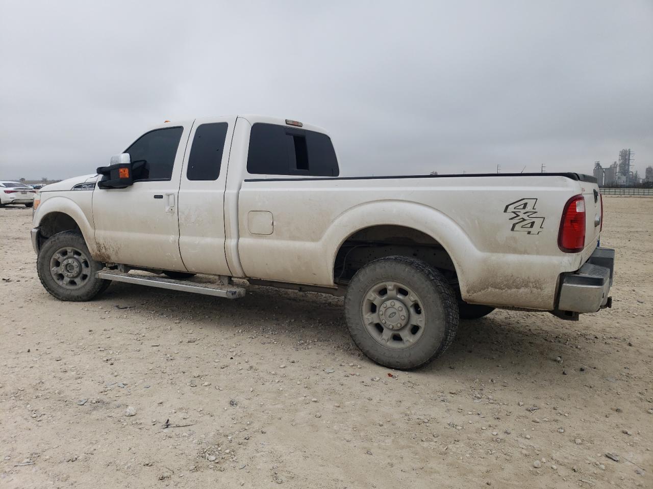 2015 FORD F250 SUPER - Фото 2