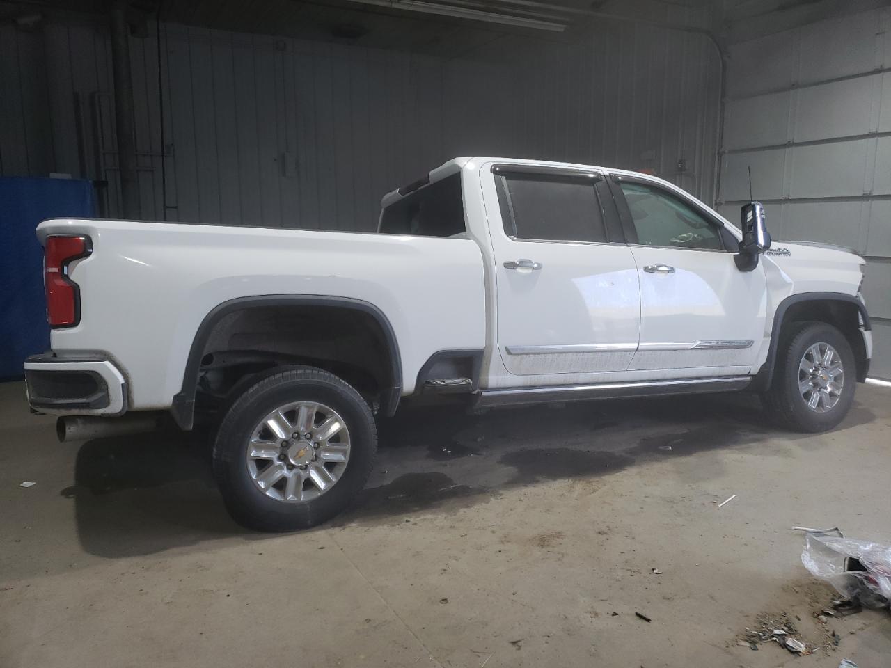 2024 CHEVROLET SILVERADO - Image 3