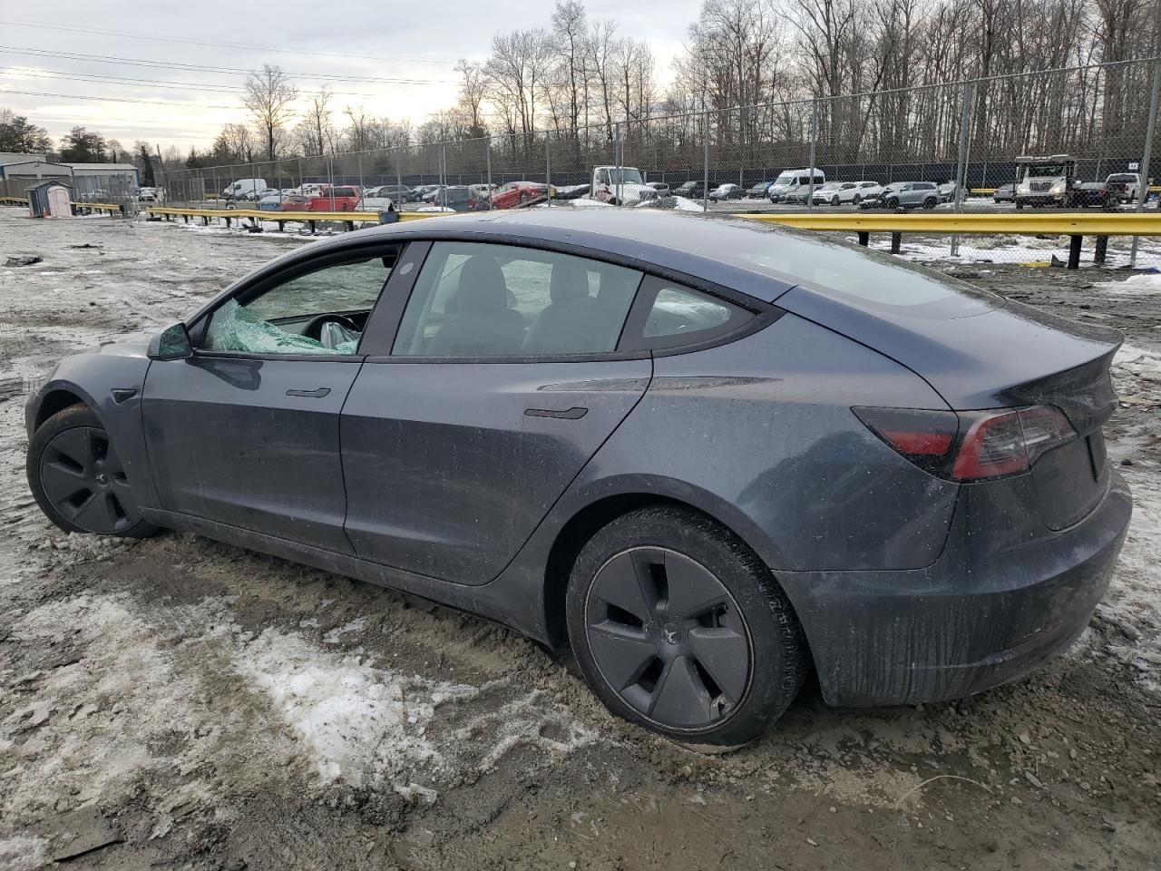 2022 TESLA MODEL 3 - Image 2