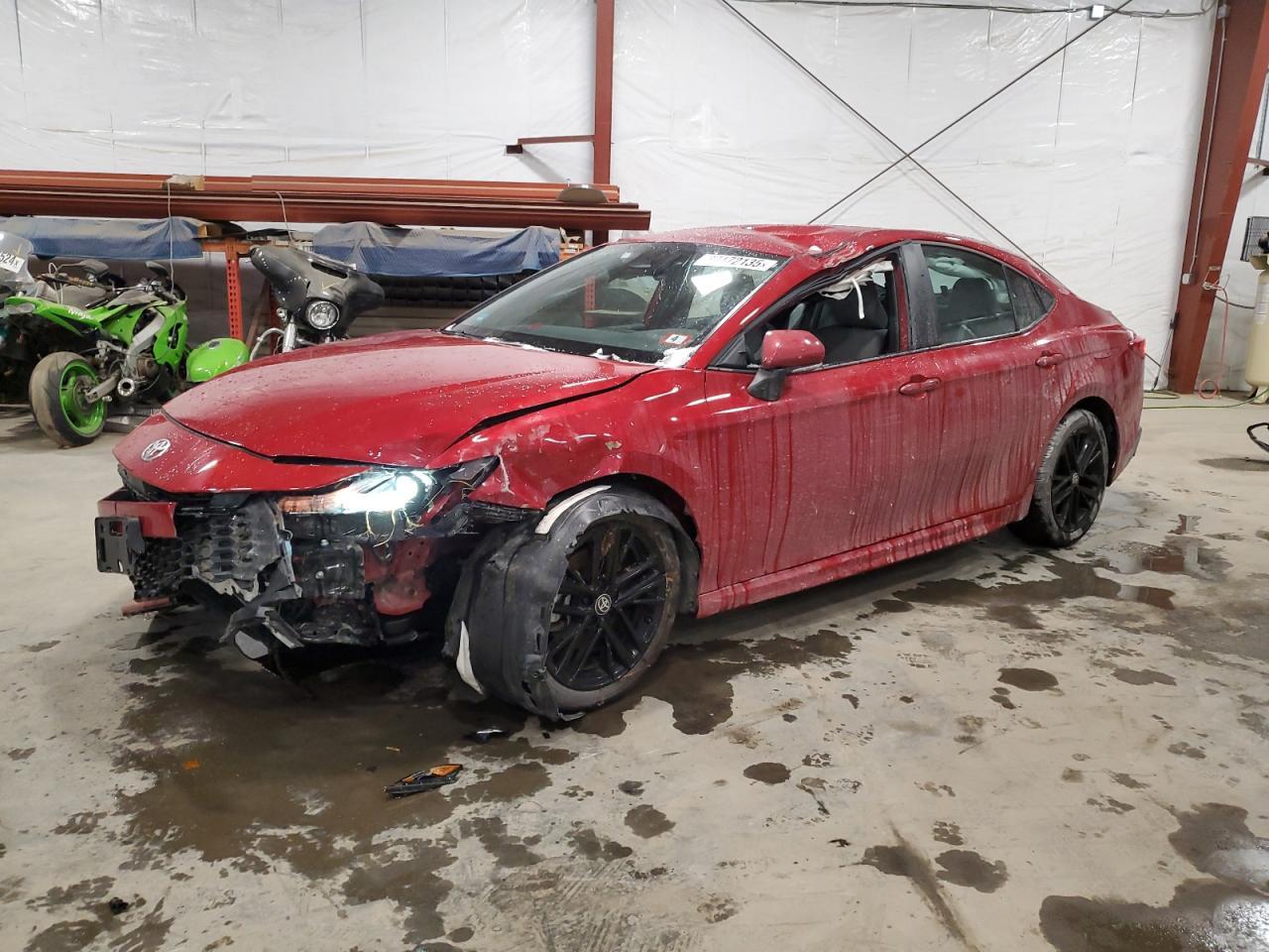2025 TOYOTA CAMRY XSE