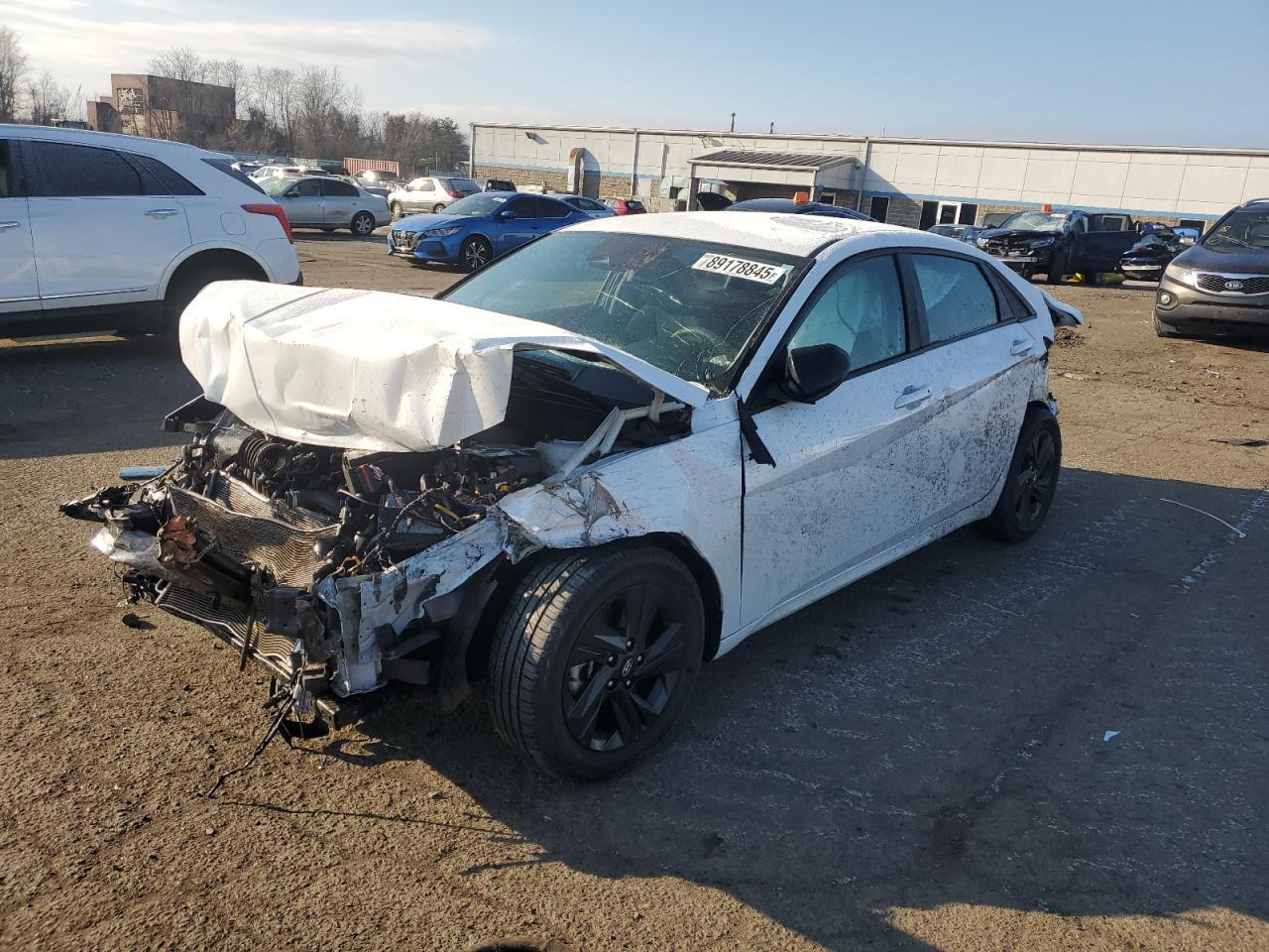 2022 HYUNDAI ELANTRA SE