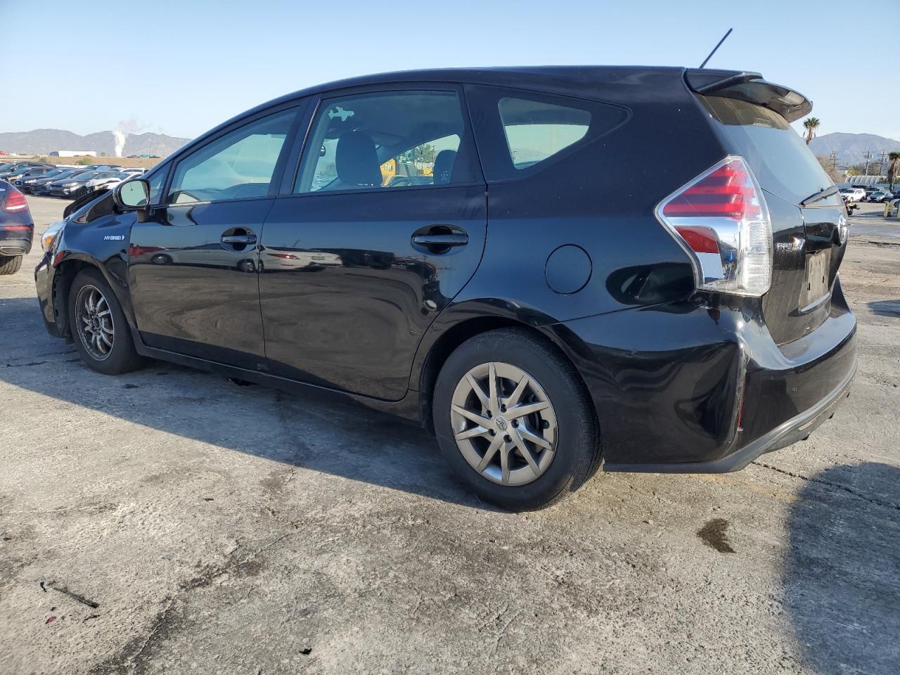 2017 TOYOTA PRIUS V - Image 2
