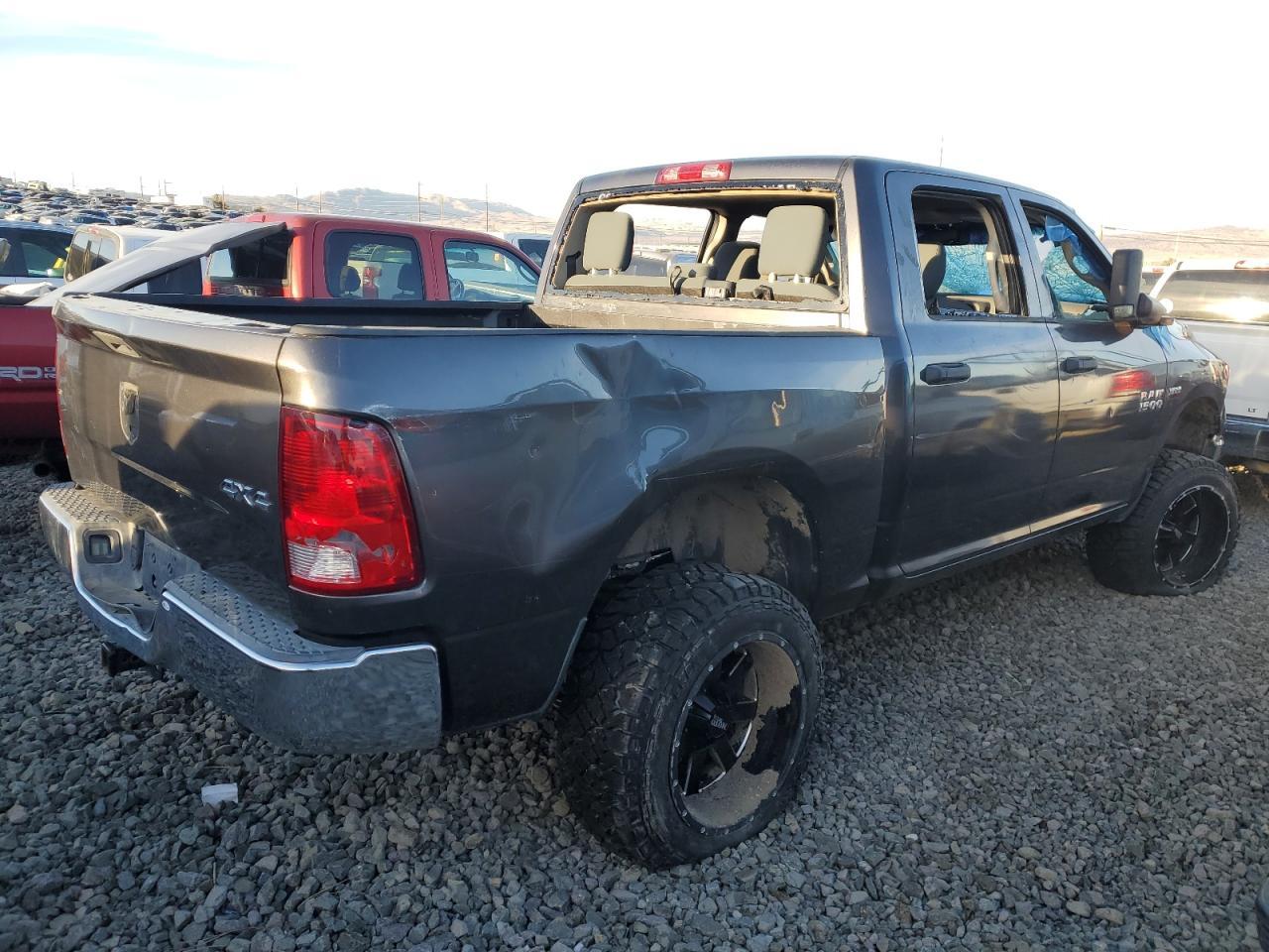 2015 RAM 1500 ST - Image 3