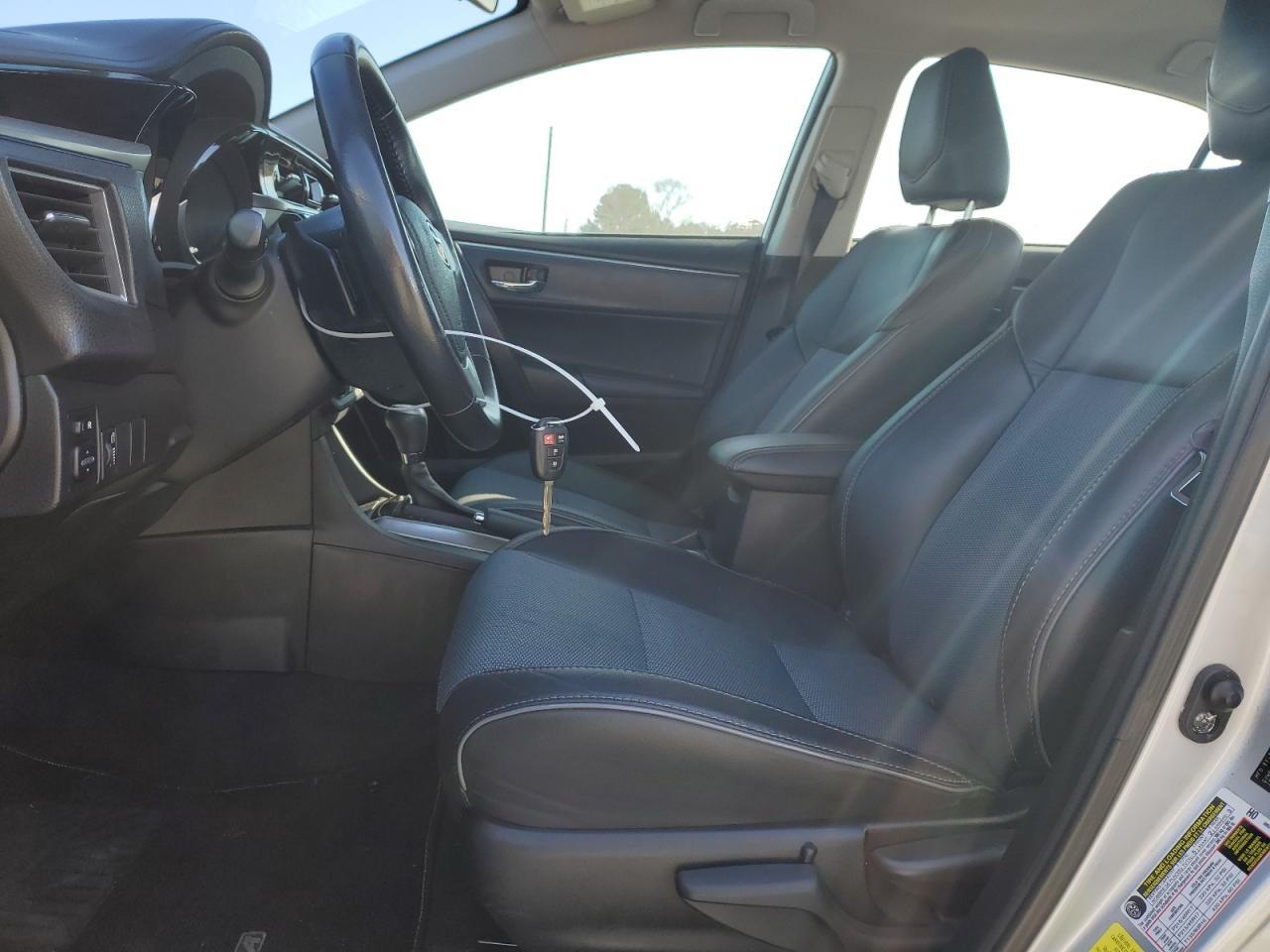2015 TOYOTA COROLLA L - Image 7