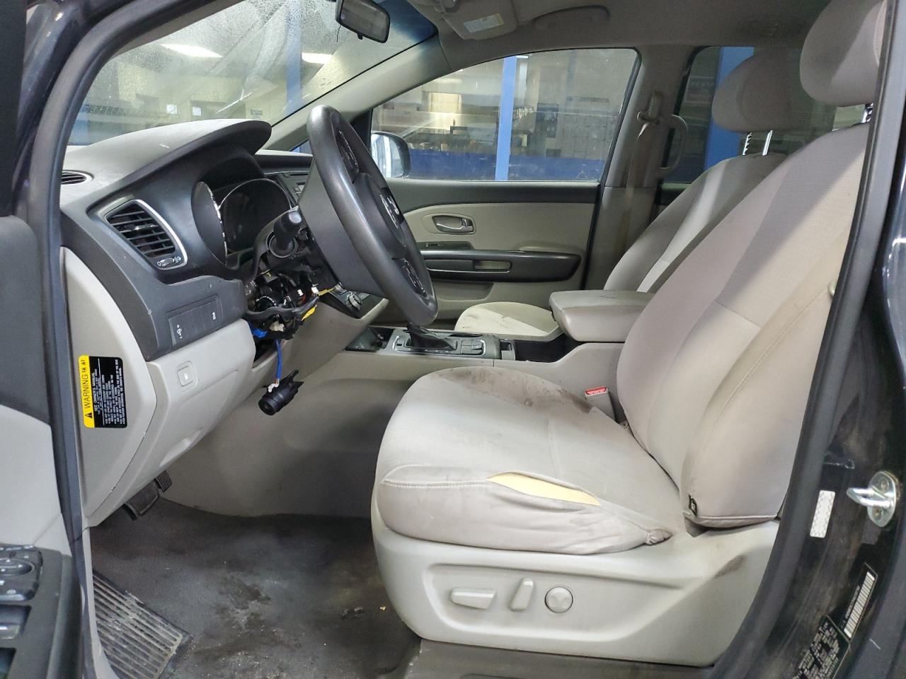 2017 KIA SEDONA LX - Фото 7