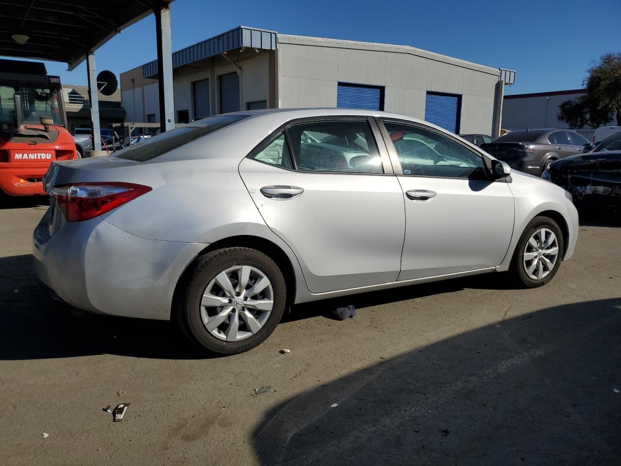 2014 TOYOTA COROLLA L - Image 3