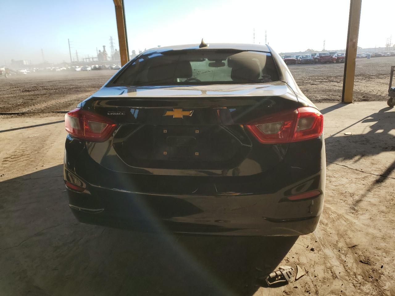 2017 CHEVROLET CRUZE LS - Фото 6