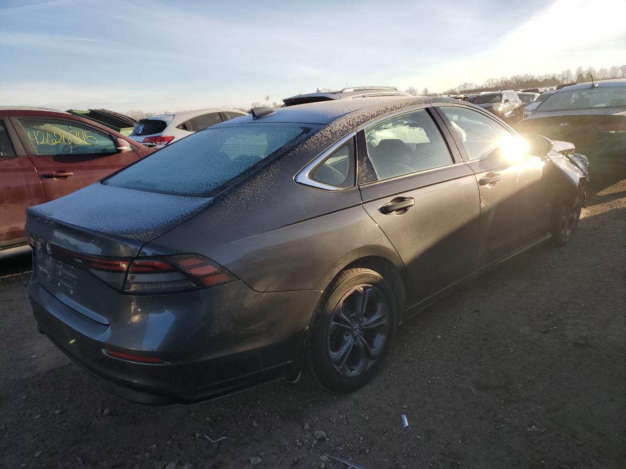 2024 HONDA ACCORD EX - Фото 3