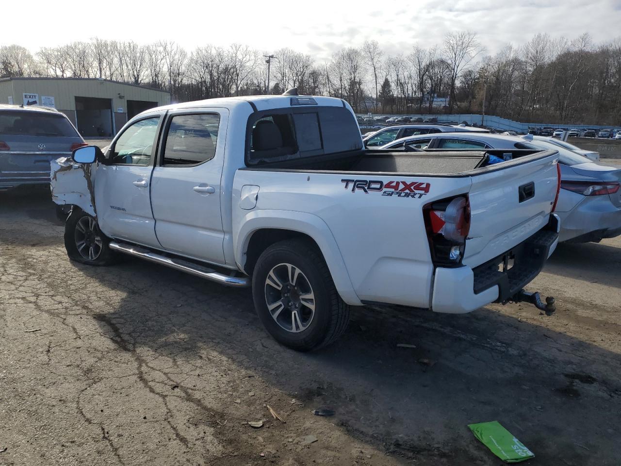 2019 TOYOTA TACOMA DOU - Фото 2