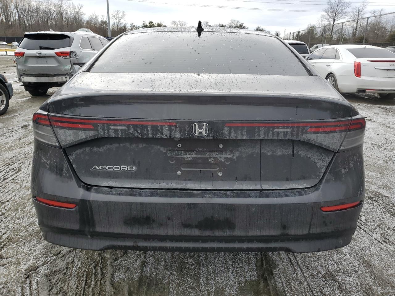 2024 HONDA ACCORD EX - Image 6