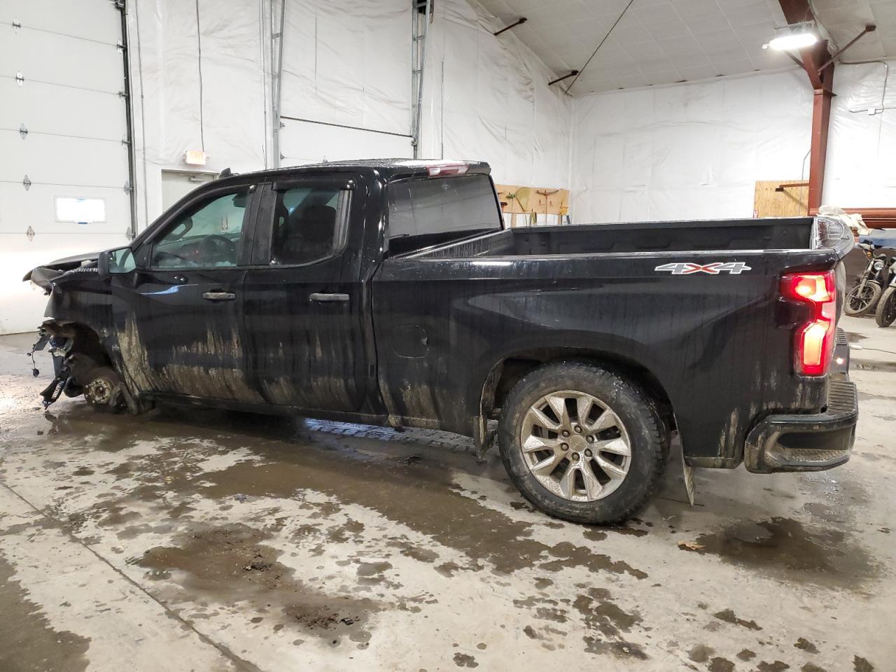 2019 CHEVROLET SILVERADO - Image 2