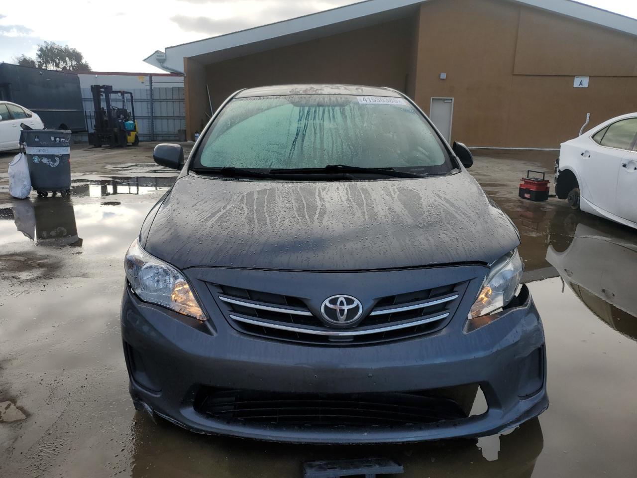 2013 TOYOTA COROLLA BA - Фото 5