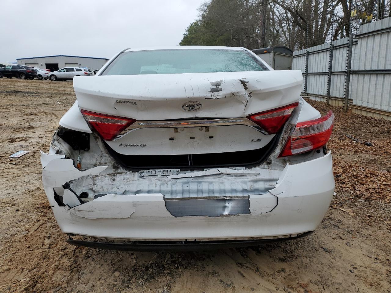 2017 TOYOTA CAMRY LE - Image 6