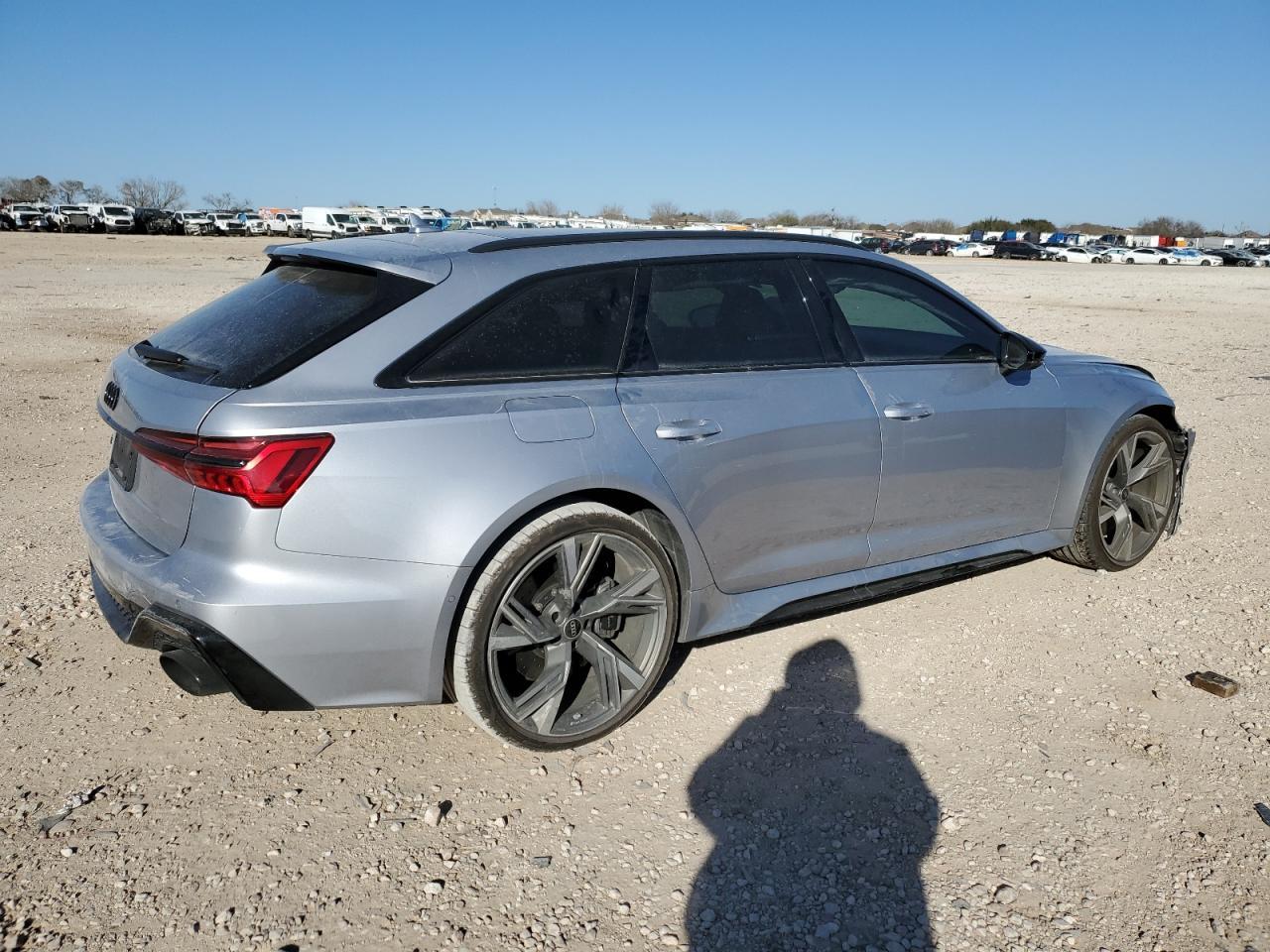 2021 AUDI RS6 - Фото 3