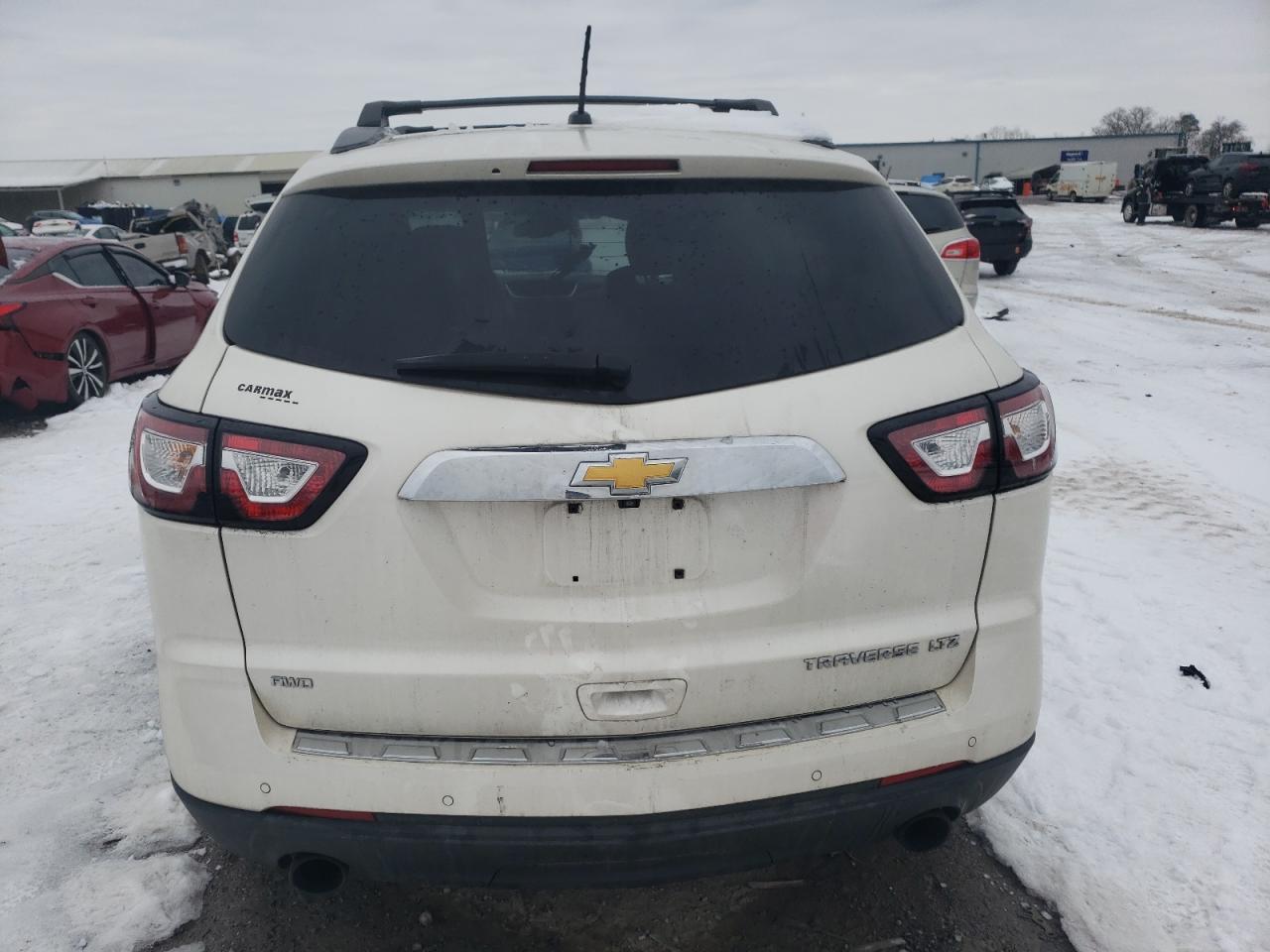 2015 CHEVROLET TRAVERSE L - Фото 6