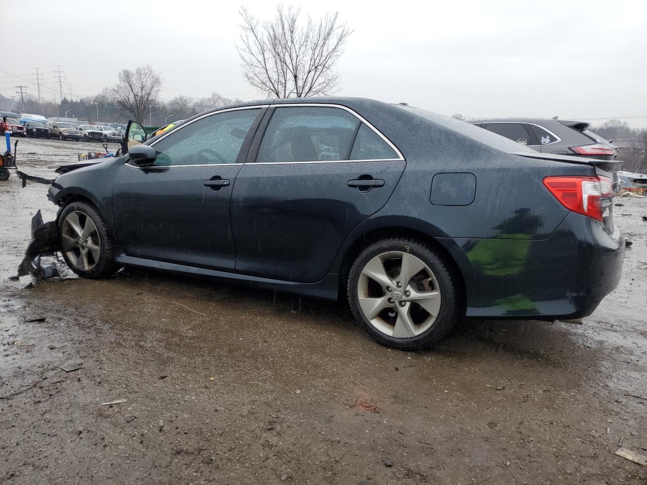 2012 TOYOTA CAMRY SE - Image 2