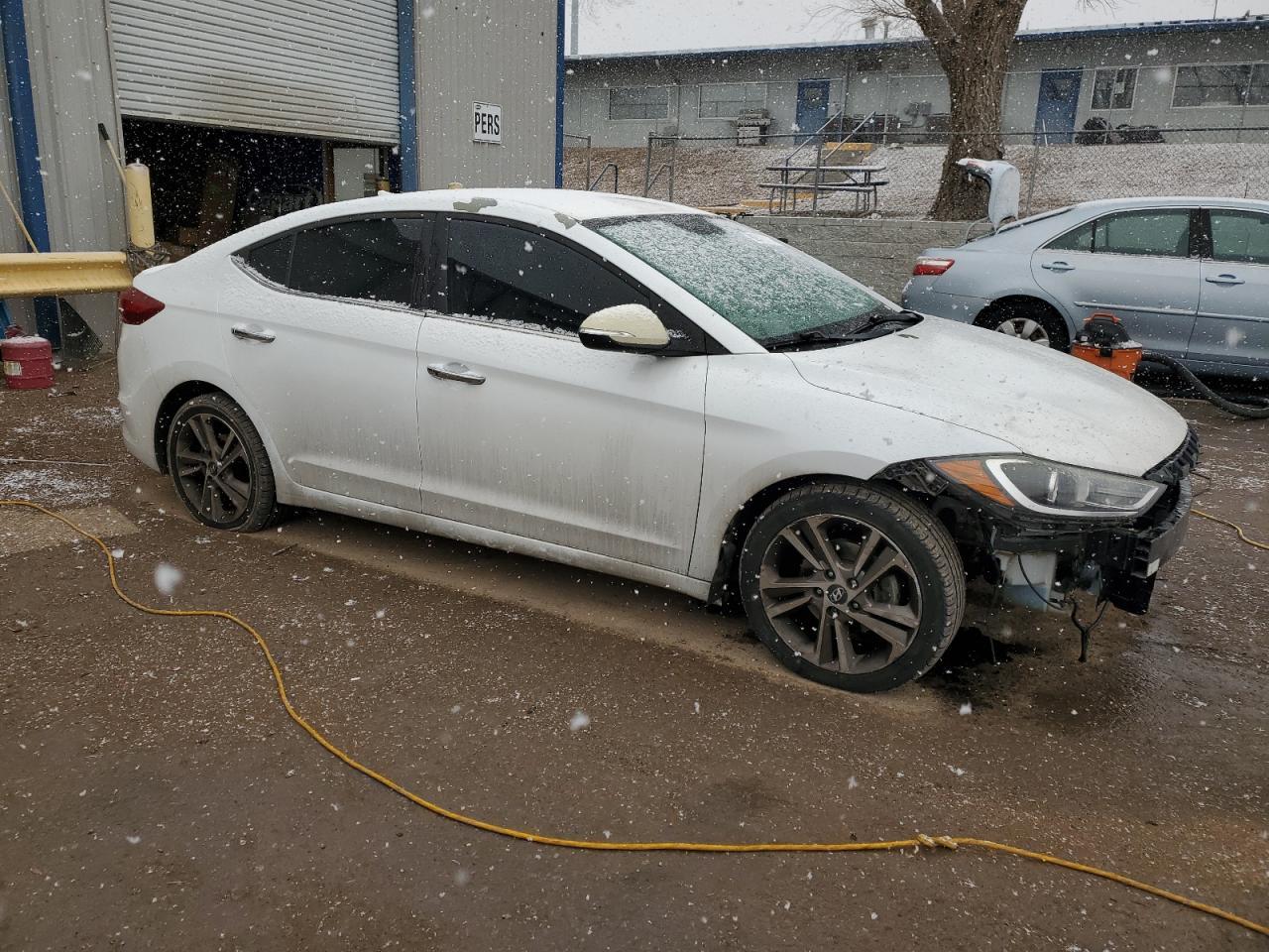 2017 HYUNDAI ELANTRA SE - Фото 4