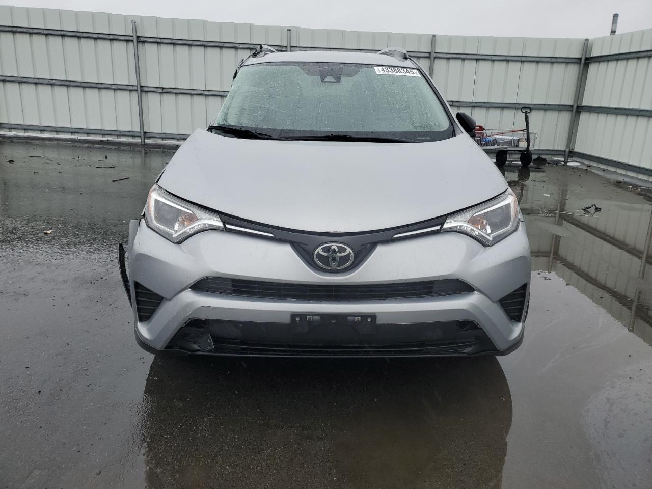 2018 TOYOTA RAV4 LE - Image 5