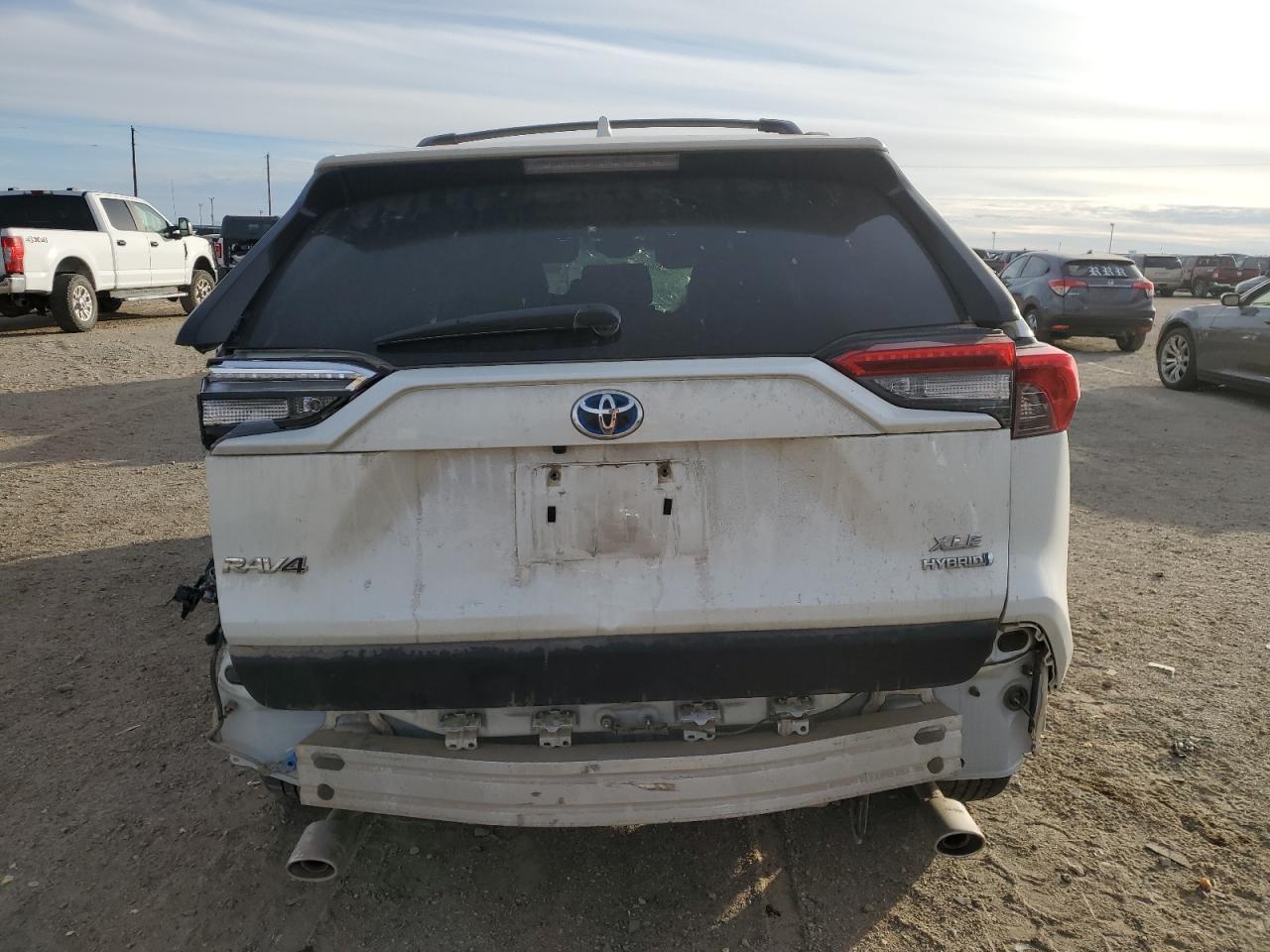 2022 TOYOTA RAV4 XLE P - Image 6
