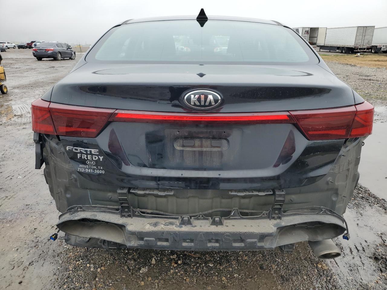 2021 KIA FORTE FE - Image 6