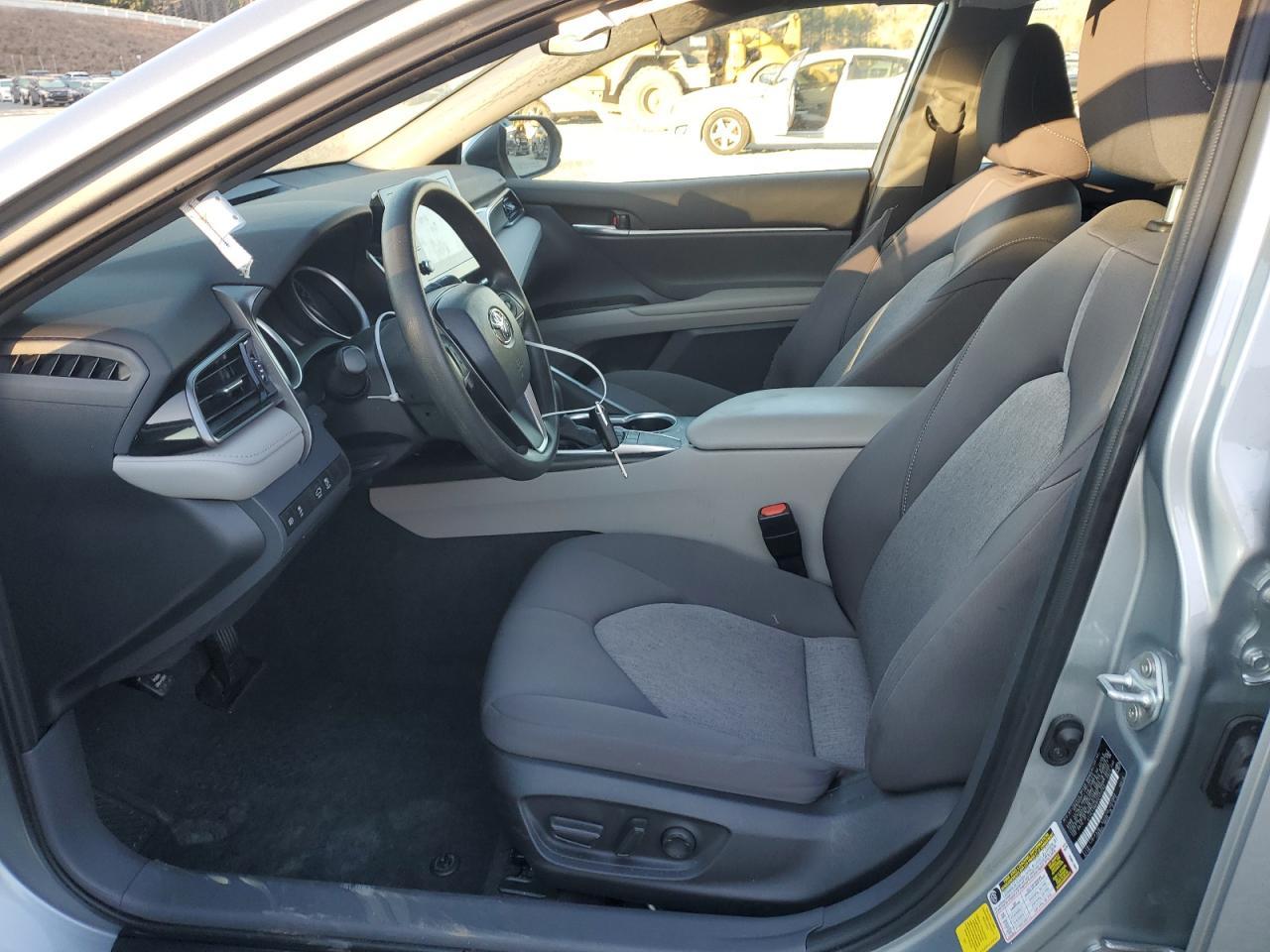 2023 TOYOTA CAMRY LE - Фото 7