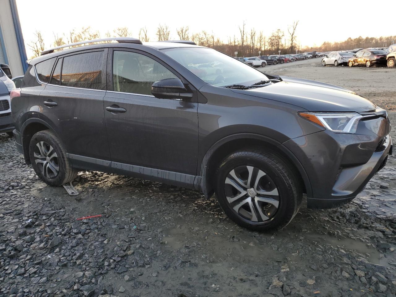 2016 TOYOTA RAV4 LE - Фото 4