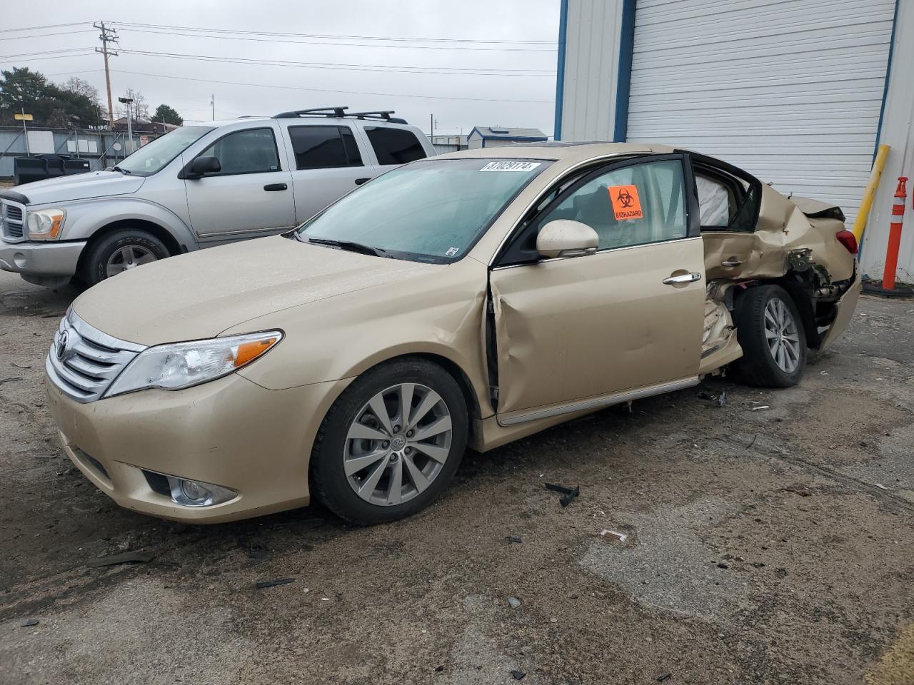 2011 TOYOTA AVALON BAS