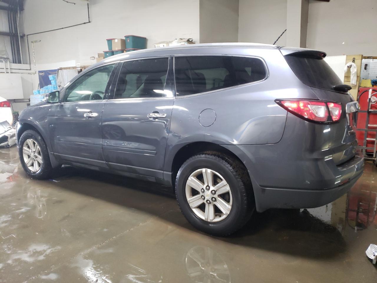 2014 CHEVROLET TRAVERSE L - Image 2