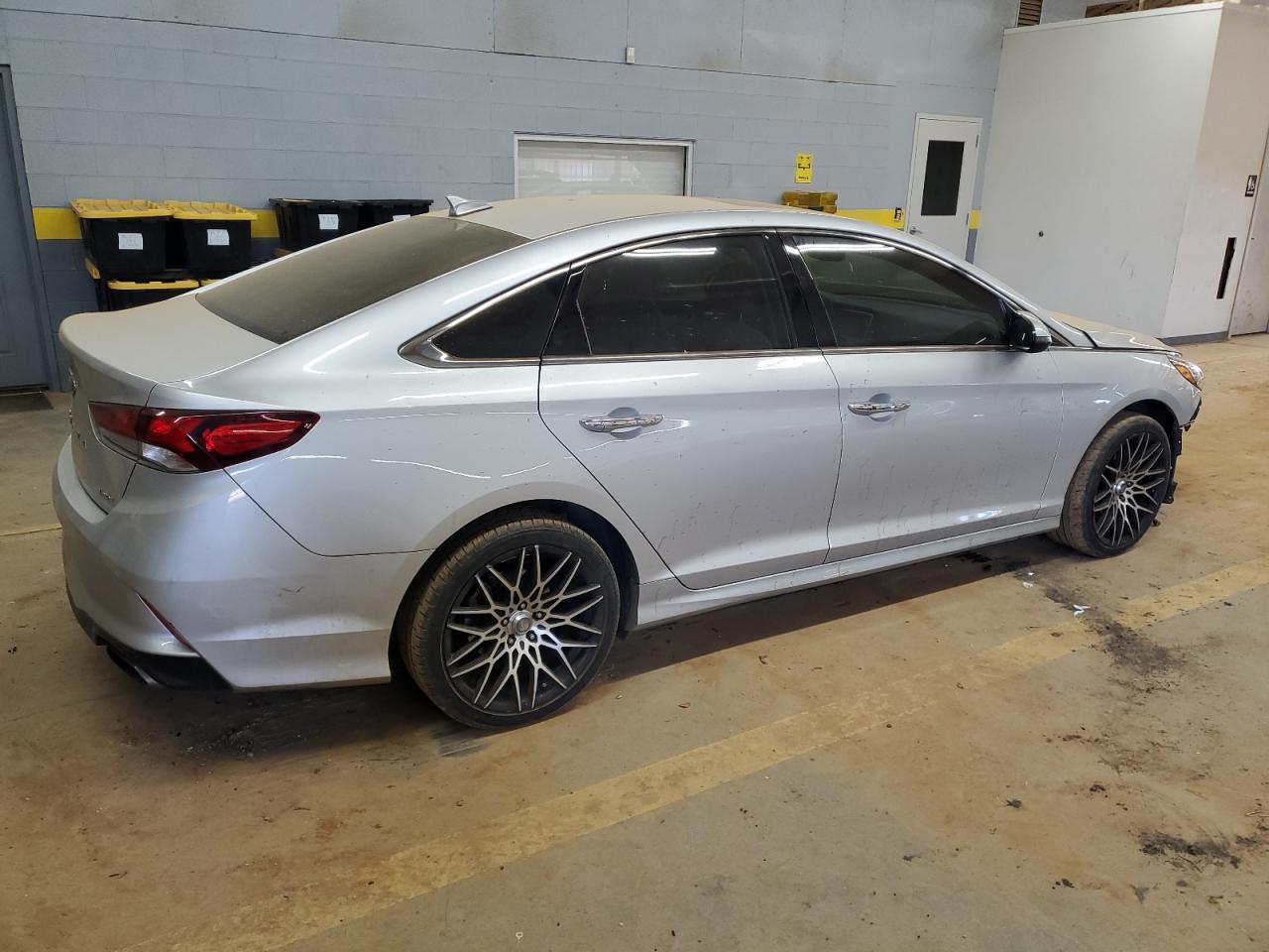 2018 HYUNDAI SONATA SPO - Фото 3