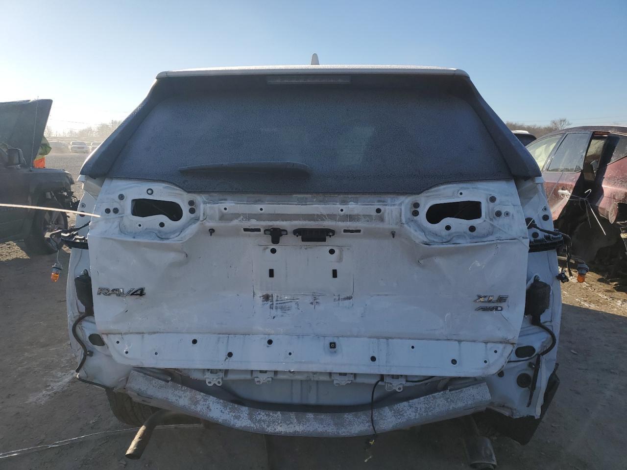 2022 TOYOTA RAV4 XLE - Image 6