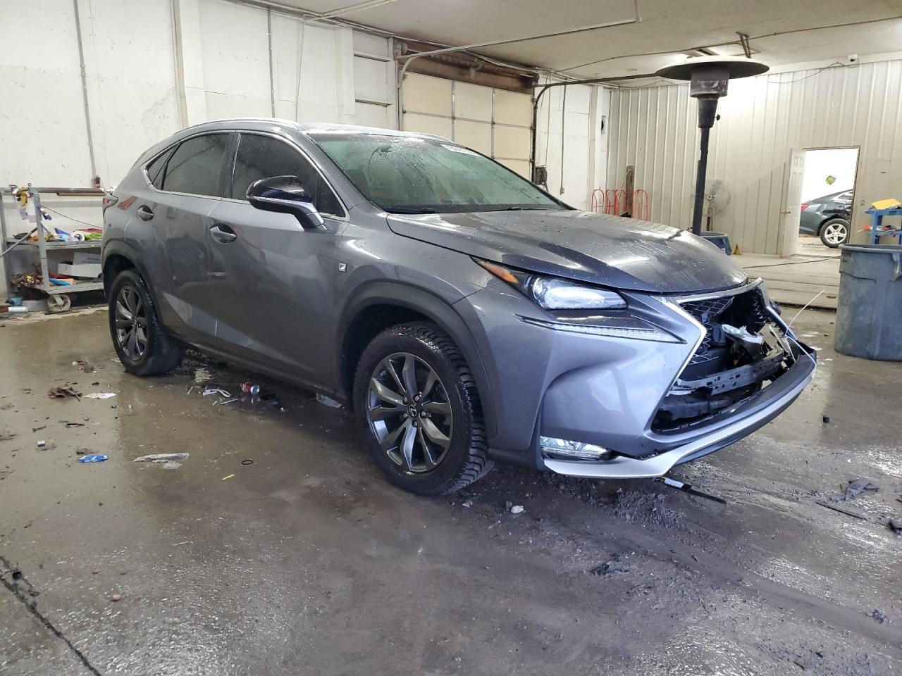 2017 LEXUS NX 200T BA - Фото 4