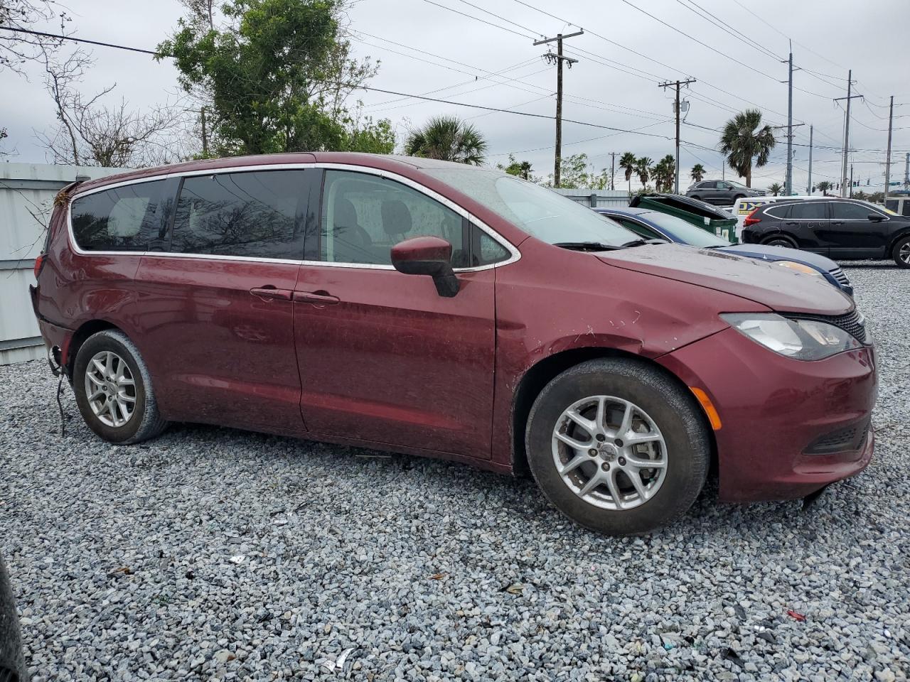2022 CHRYSLER VOYAGER LX - Фото 4