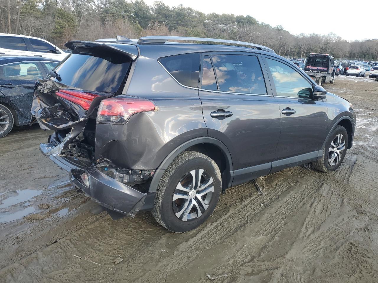 2017 TOYOTA RAV4 LE - Image 3
