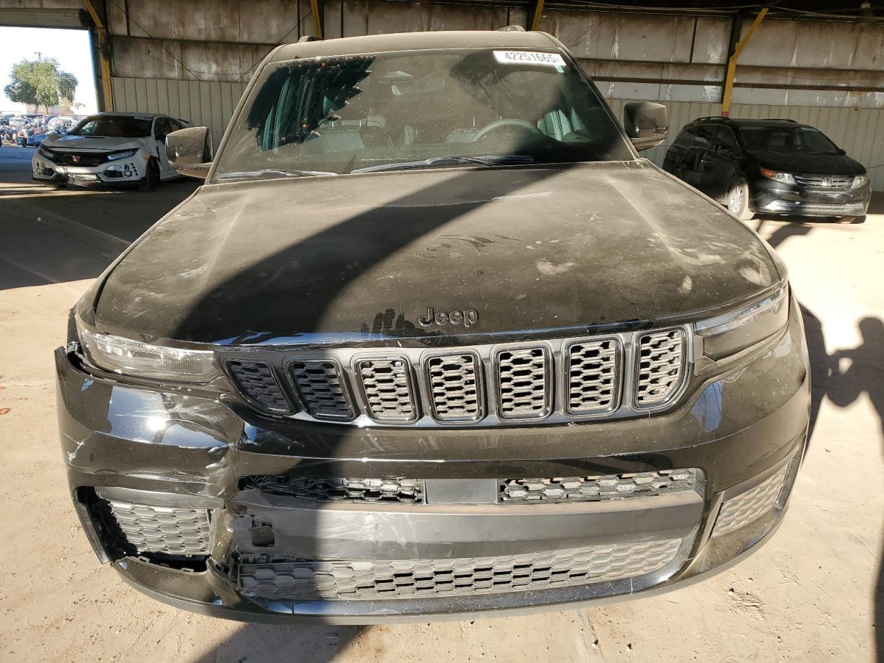 2024 JEEP GRAND CHER - Image 5