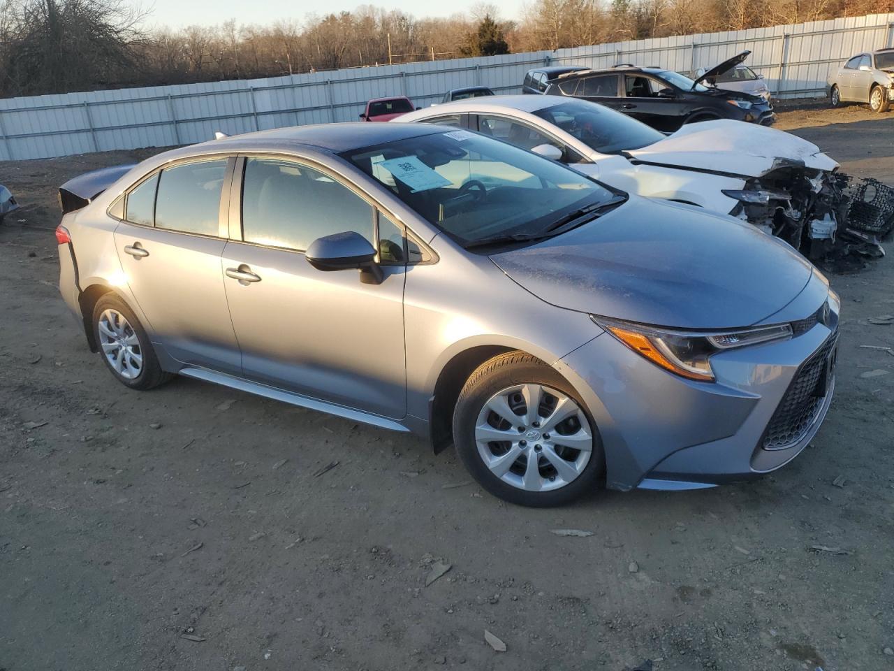 2022 TOYOTA COROLLA LE - Image 4