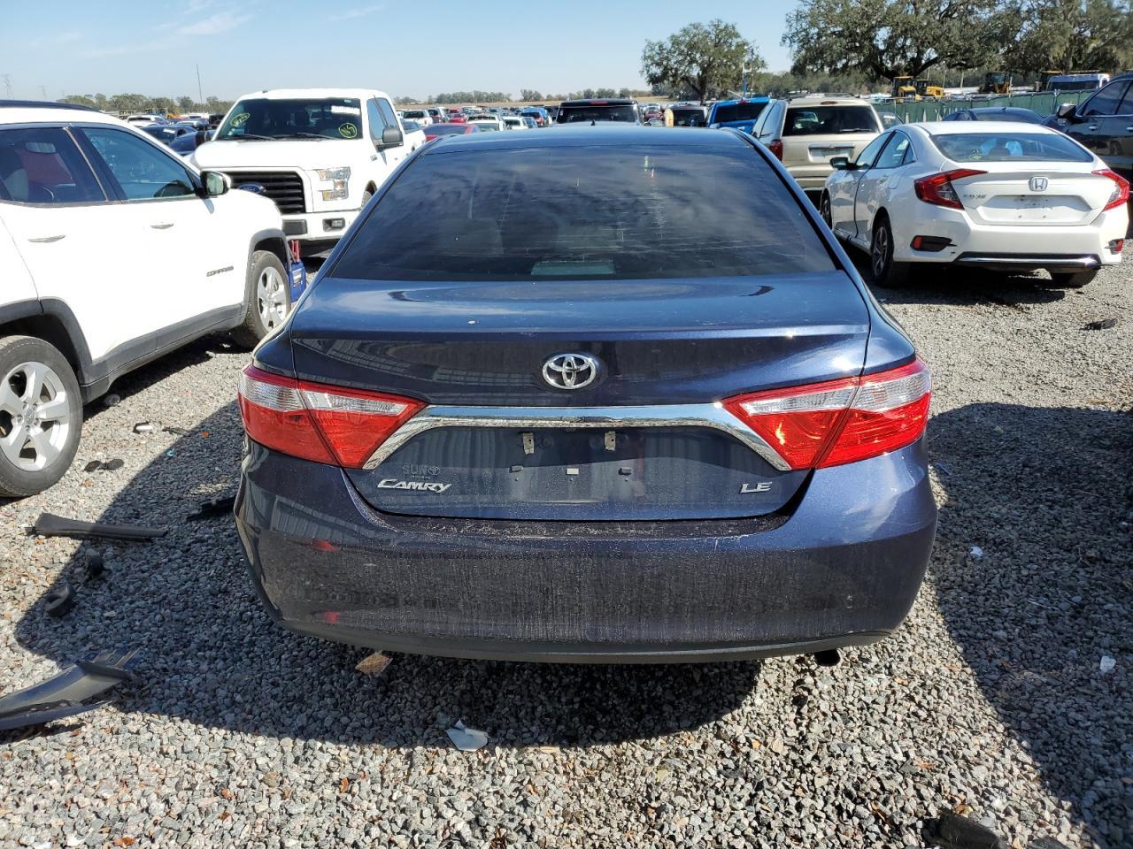 2017 TOYOTA CAMRY LE - Image 6