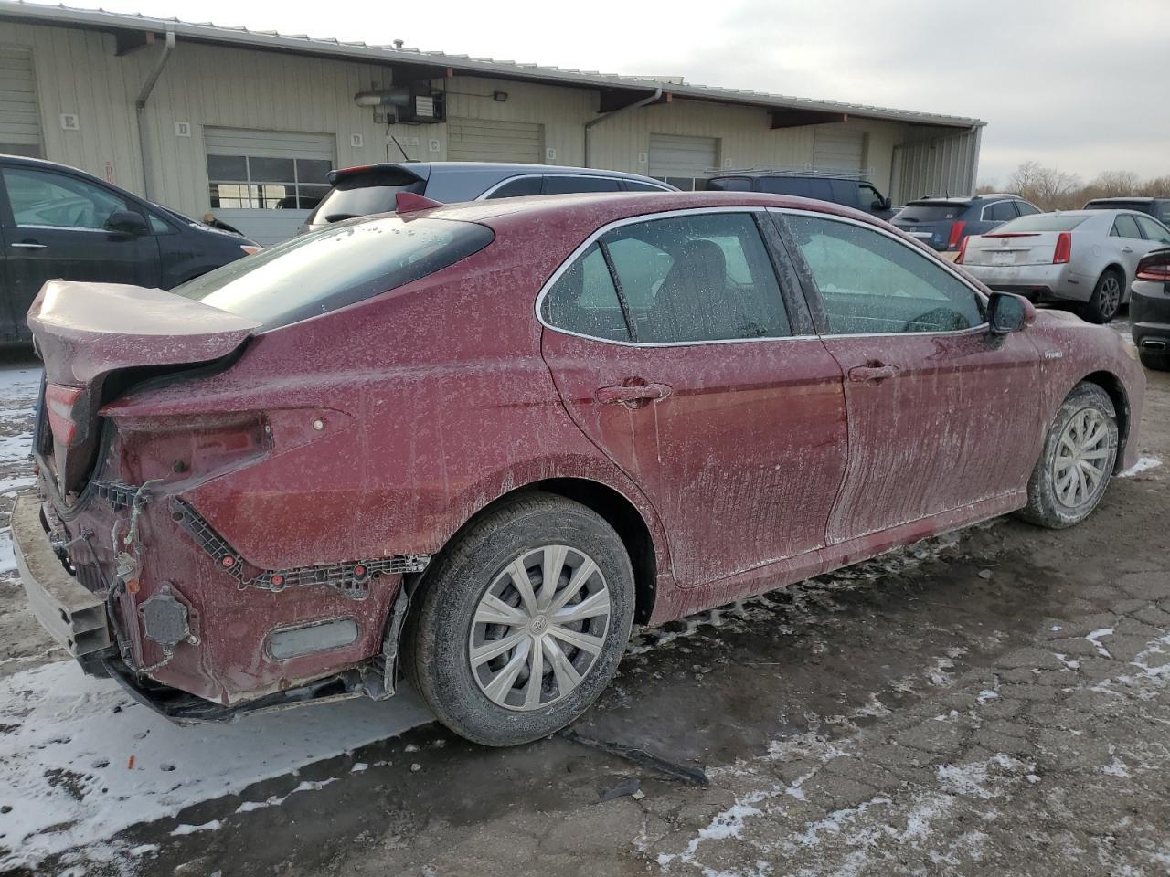 2018 TOYOTA CAMRY LE - Image 3