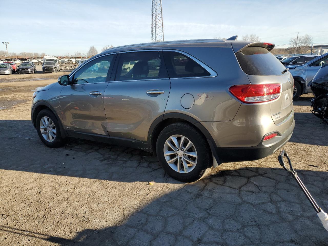 2017 KIA SORENTO LX - Фото 2
