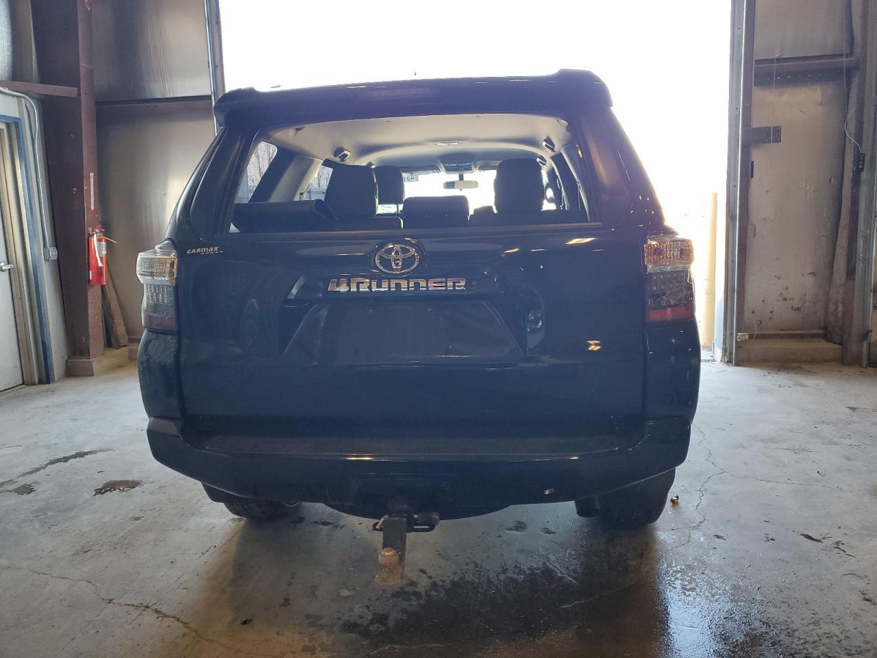 2019 TOYOTA 4RUNNER SR - Image 6