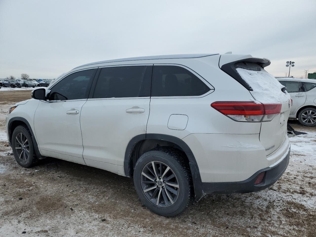 2018 TOYOTA HIGHLANDER - Фото 2