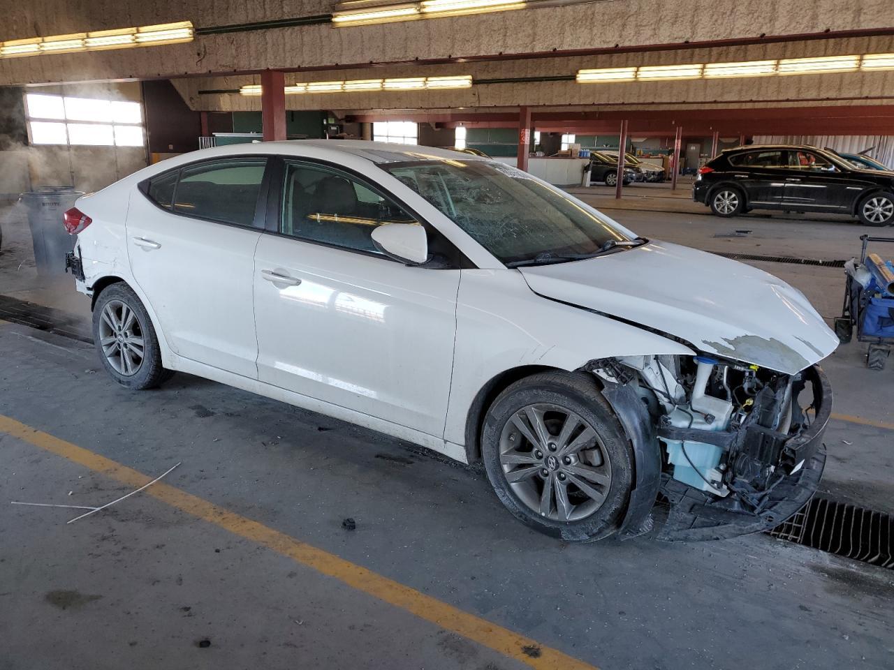 2018 HYUNDAI ELANTRA SE - Фото 4