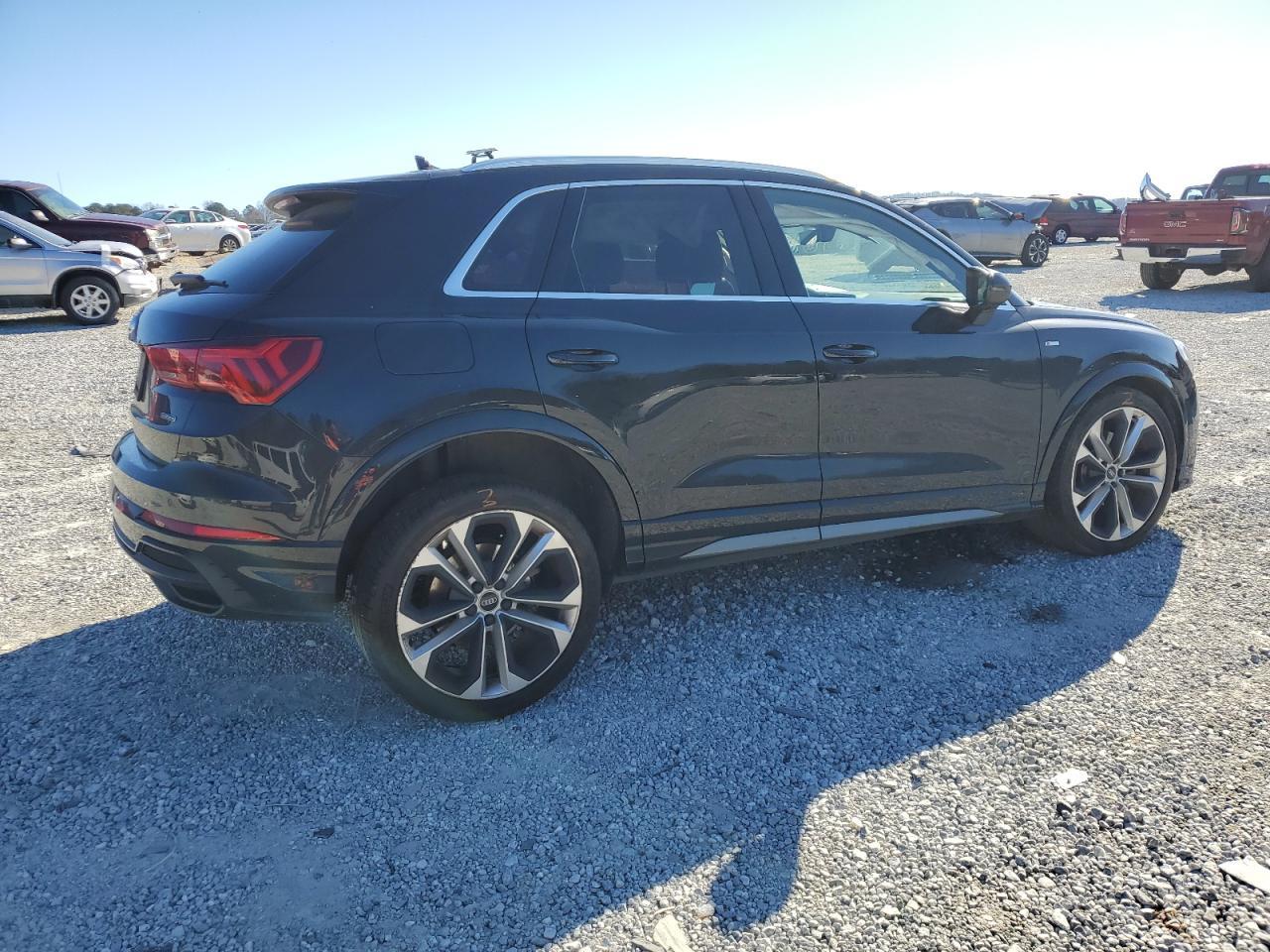 2021 AUDI Q3 PREMIUM - Image 3