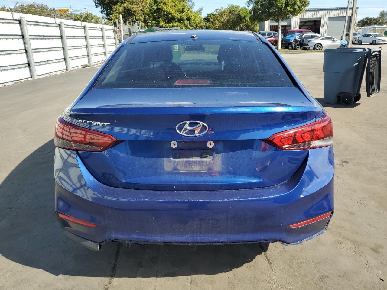 2019 HYUNDAI ACCENT SE - Image 6
