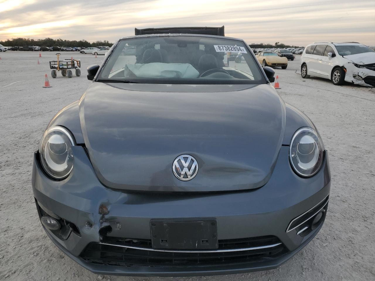 2019 VOLKSWAGEN BEETLE S - Image 5