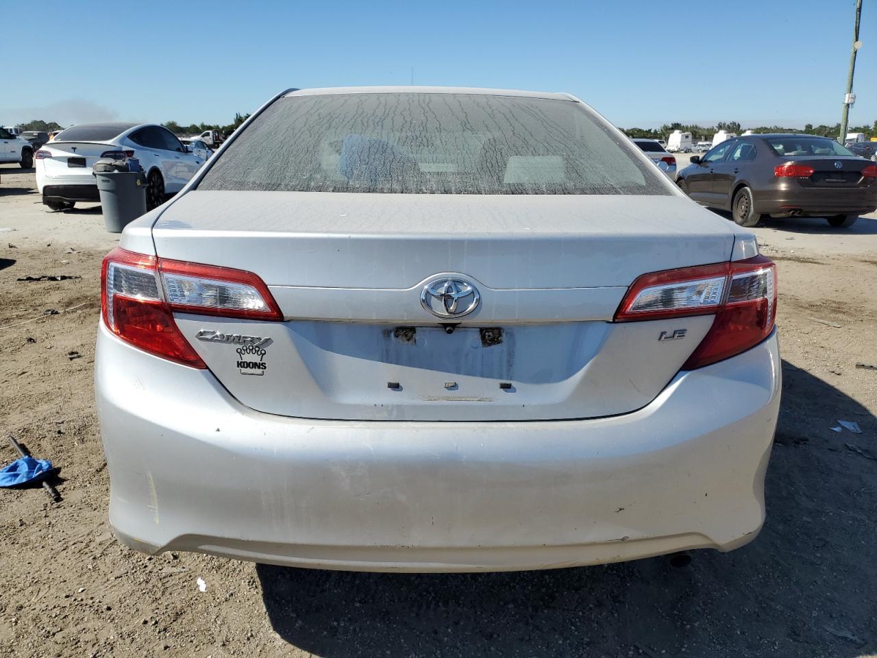 2014 TOYOTA CAMRY L - Image 6