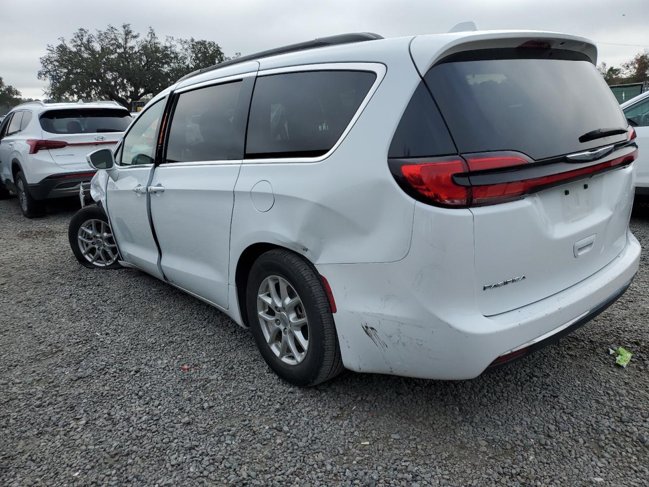 2022 CHRYSLER PACIFICA T - Image 2