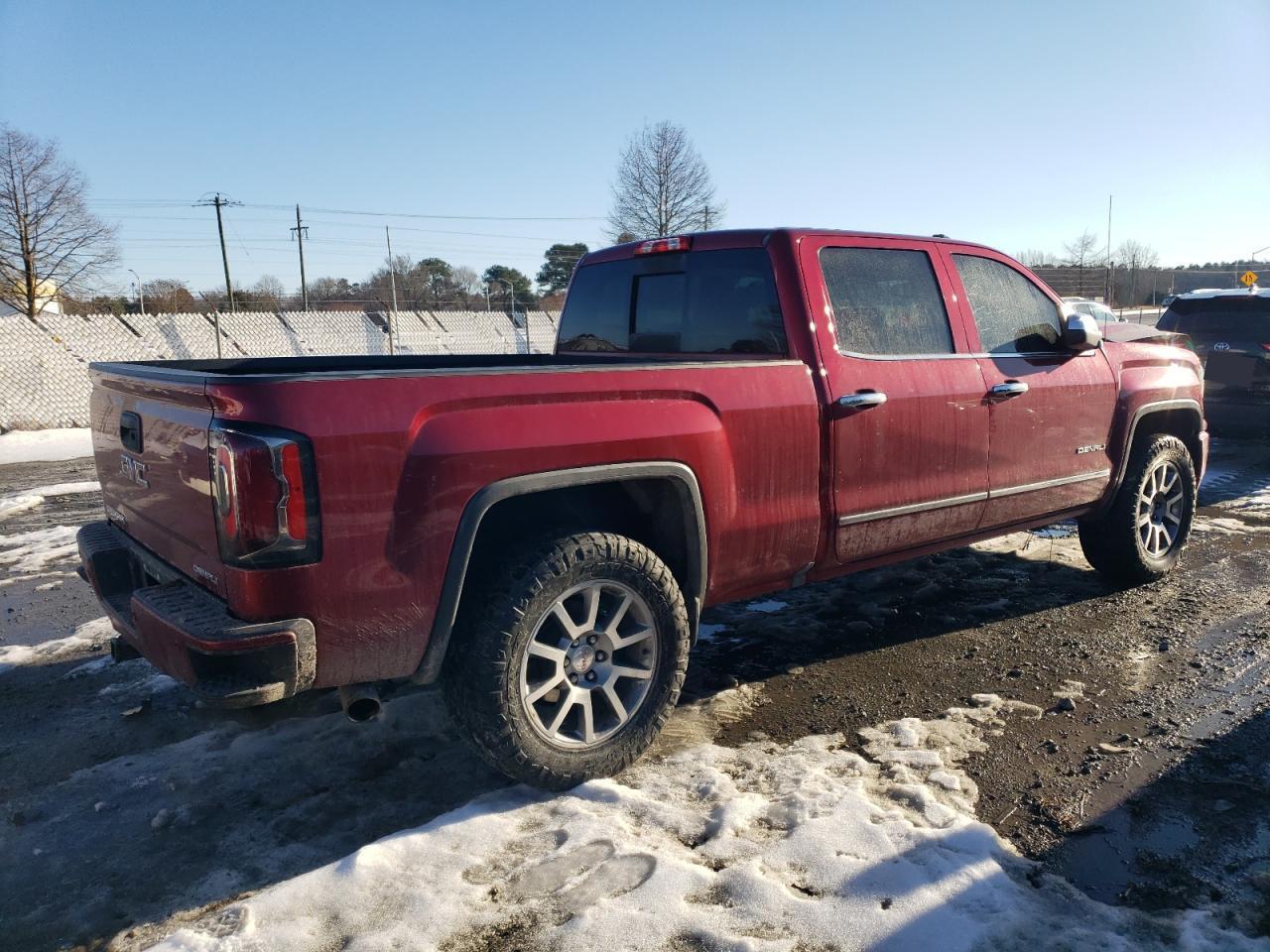 2018 GMC SIERRA K15 - Фото 3